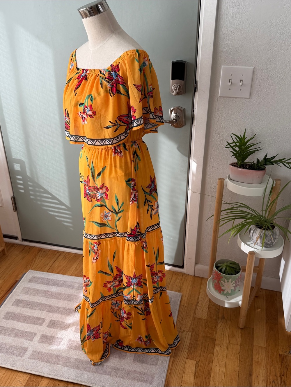 Lulus off-the-shoulder maxi dress